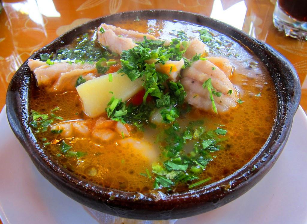 caldillo de congrio