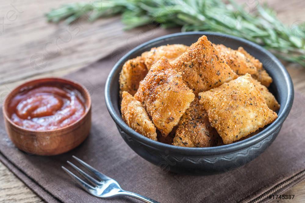 plate-with-fried-ravioli-1745387