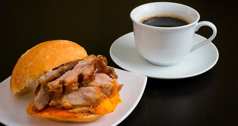 pan con chicharron